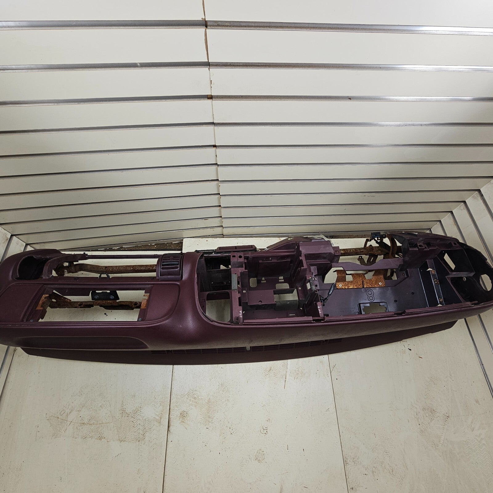 🔥95-99 CHEVY GMC SILVERADO C/K Dashboard DASH CORE Frame Mount DARK RED DB2