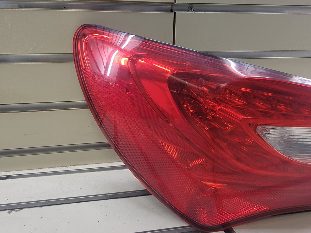 🔥2011 - 2014 Chrysler 200 Tail Light taillight tail lamp Driver Side left