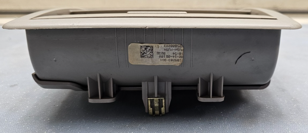 🔥05-10 Grand Cherokee Overhead Console Dome Map Light Lamp Compartment Tan