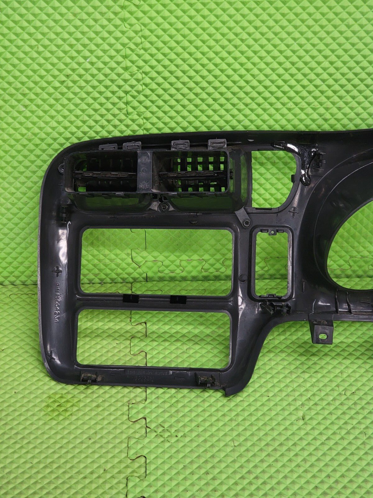 🔥98-04 BLAZER S10 JIMMY SONOMA Cluster Dash Radio Bezel graphite  C8