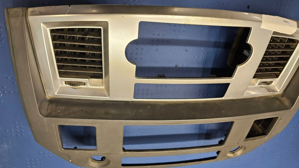 🔥06-08 Dodge RAM Dash RADIO Stereo Bezel Climate Trim Panel Silver/Grey B11