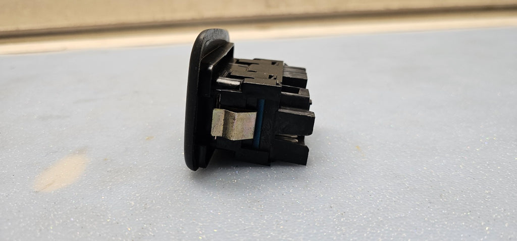 🔥03-06 Silverado Tahoe Suburban Yukon Sierra Left Rear Window Door Switch Black