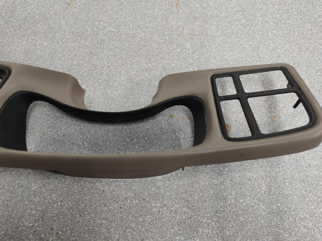 🔥99-02 CHEVY GMC INSTRUMENT Cluster Speedo Dash Trim Panel Radio Bezel Tan C4