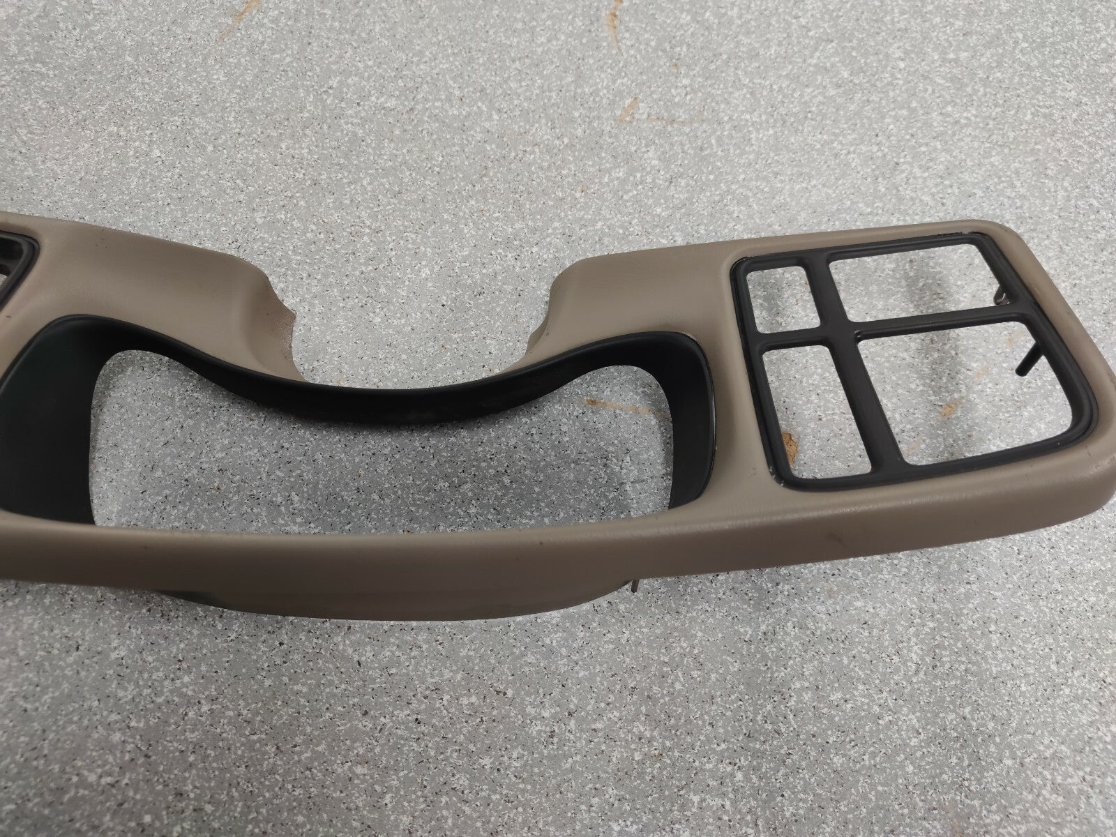 🔥99-02 CHEVY GMC INSTRUMENT Cluster Speedo Dash Trim Panel Radio Bezel Tan C4