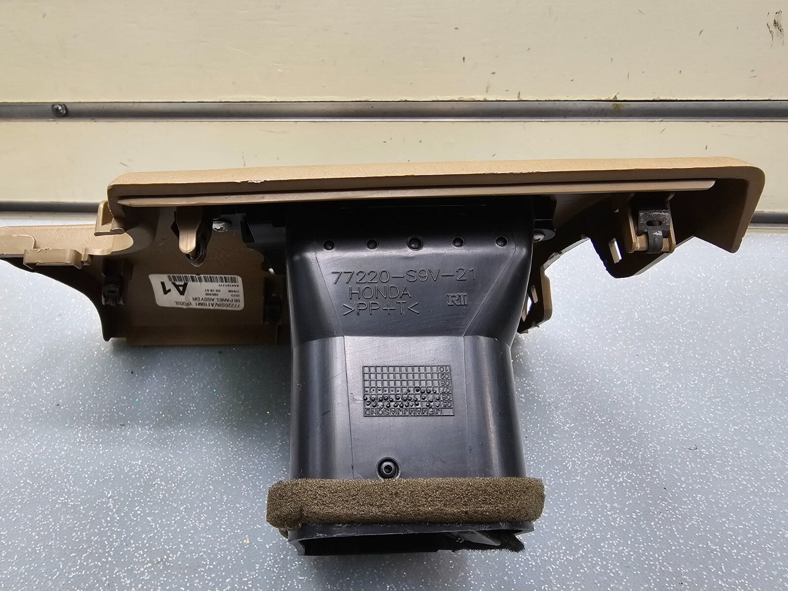 🔥03-05 HONDA PILOT FRONT LEFT DRIVER DASH AC AIR VENT GRILLE W/ BEZEL OEM