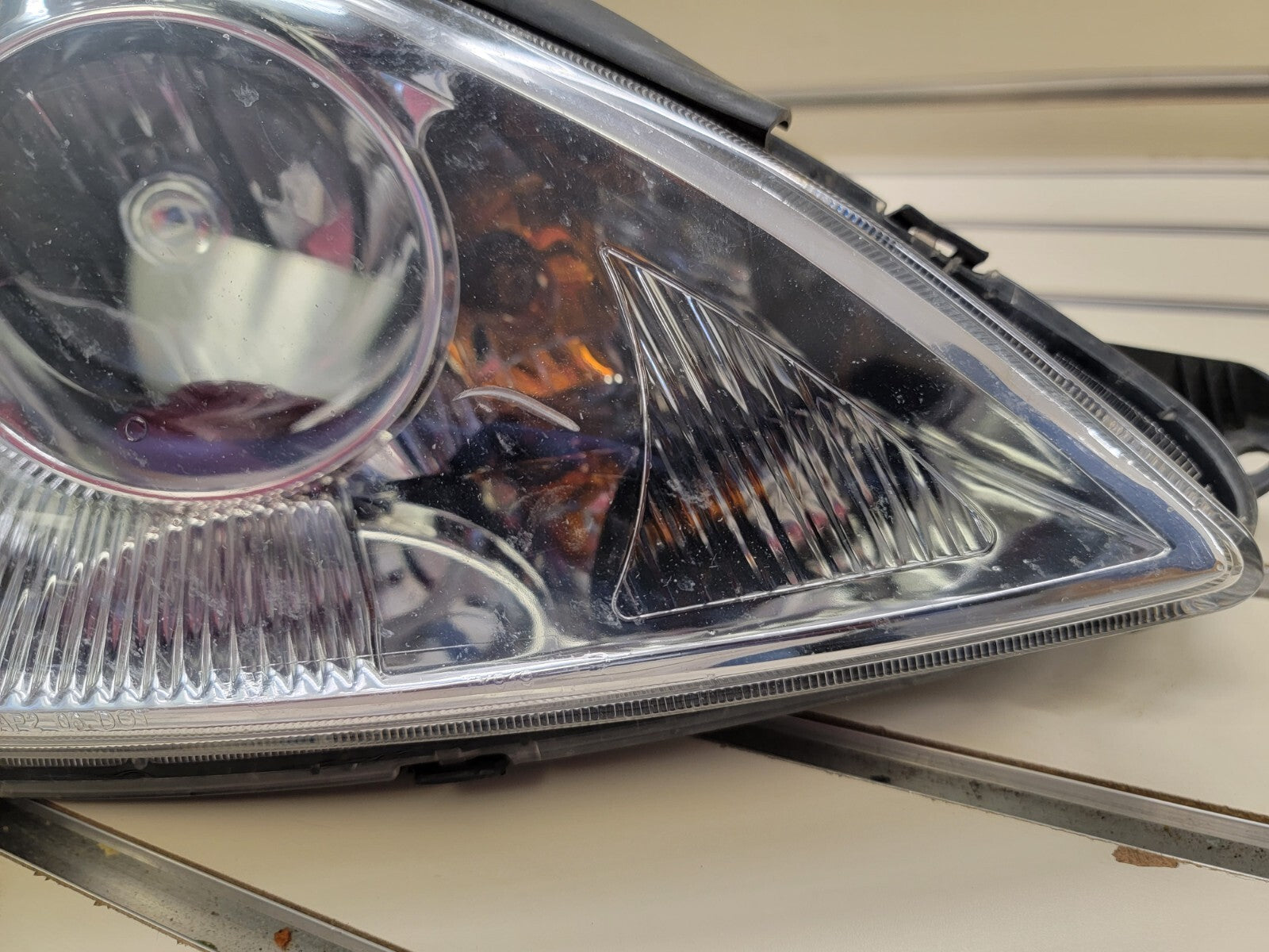 🔥 2009 - 2012 Chevrolet Traverse Headlight Head Light lamp Passenger Right