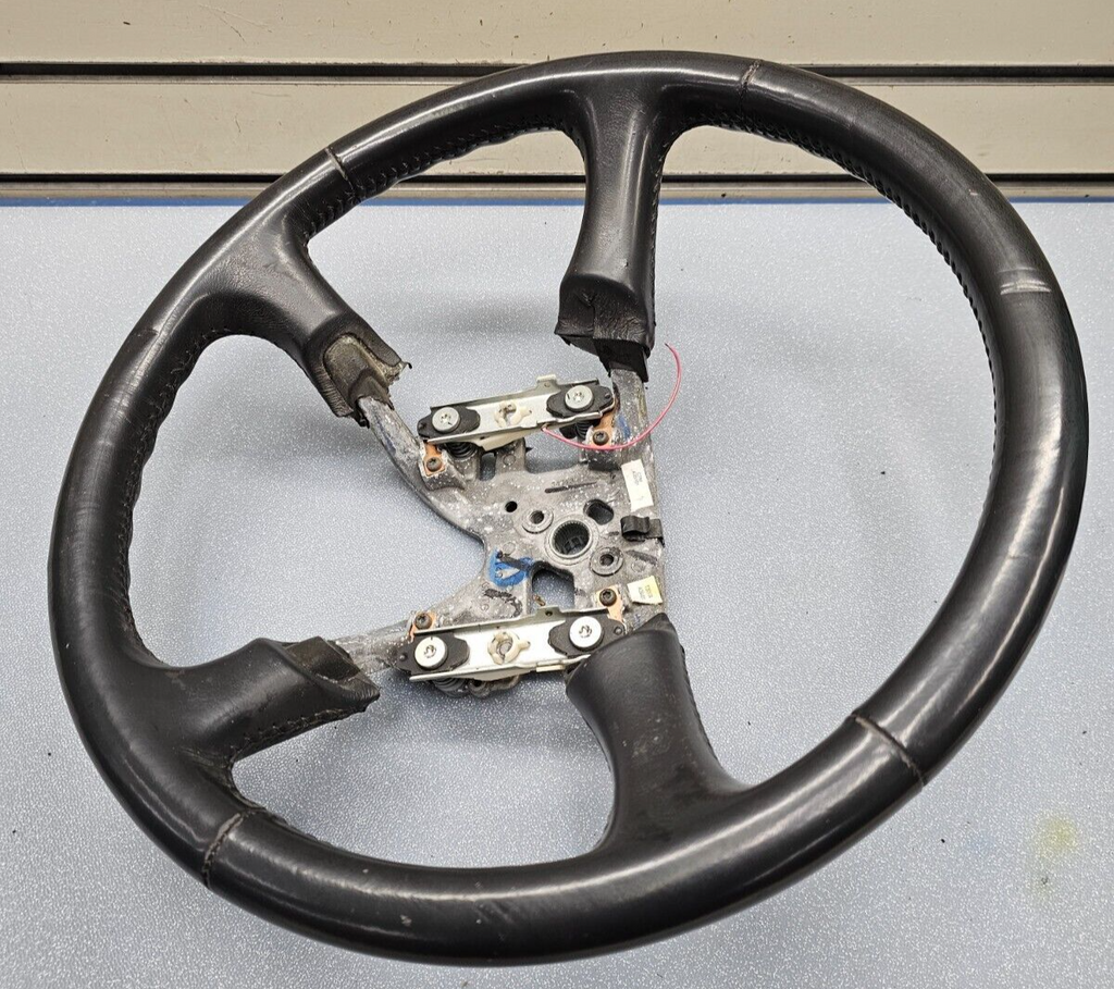 99-02 Chevy Silverado Tahoe Suburban Blazer SONOMA Steering Wheel Leather black