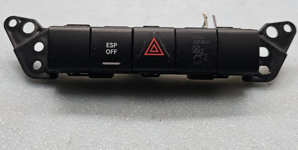🔥07-08 Jeep Compass Patriot Hazard Switch Button Switch