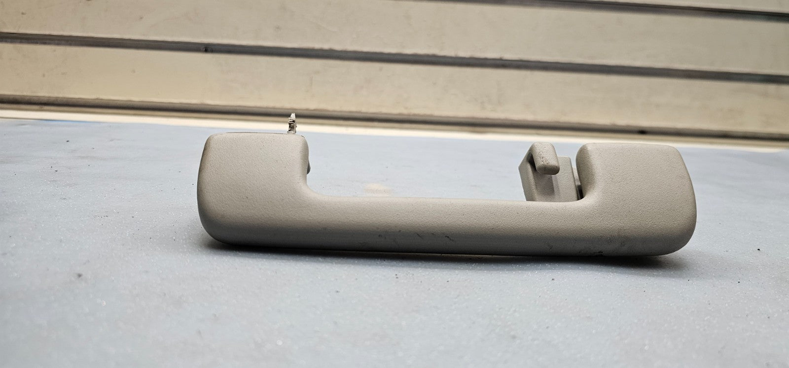 🔥2010-2017 Chevy Equinox Right Passenger Grab Handle tan