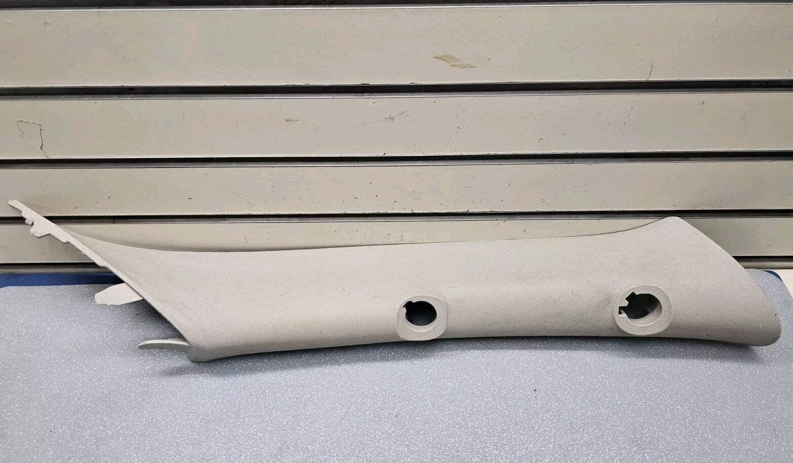 🔥07-13 Silverado Sierra A Pillar Roof Molding RIGHT Passenger Out Grab GRAY P2