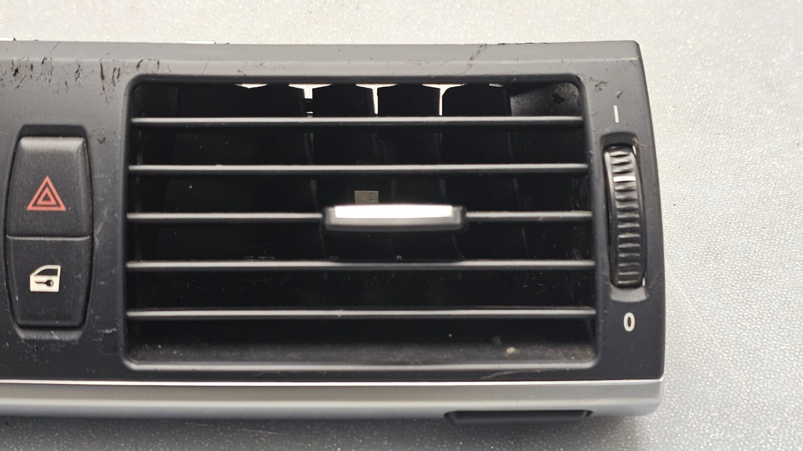 07-13 BMW X5 Center Dash Air Vent Heater Filter Conditioner Bezel Assembly Black