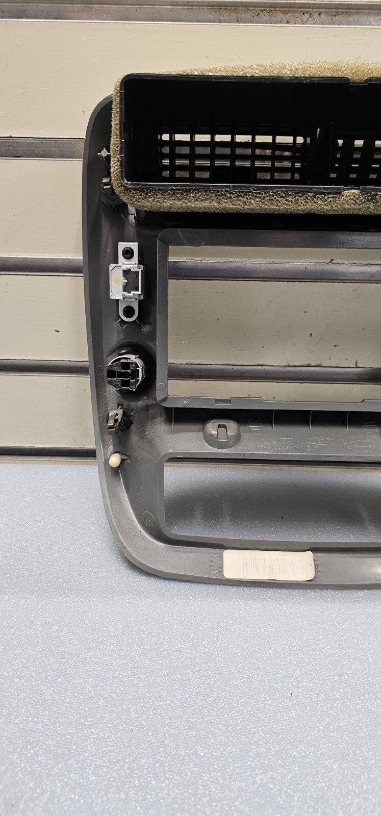 95-10 Ford Ranger EXPLORER Center Dash Radio Trim Surround Bezel Trim SILVER B2