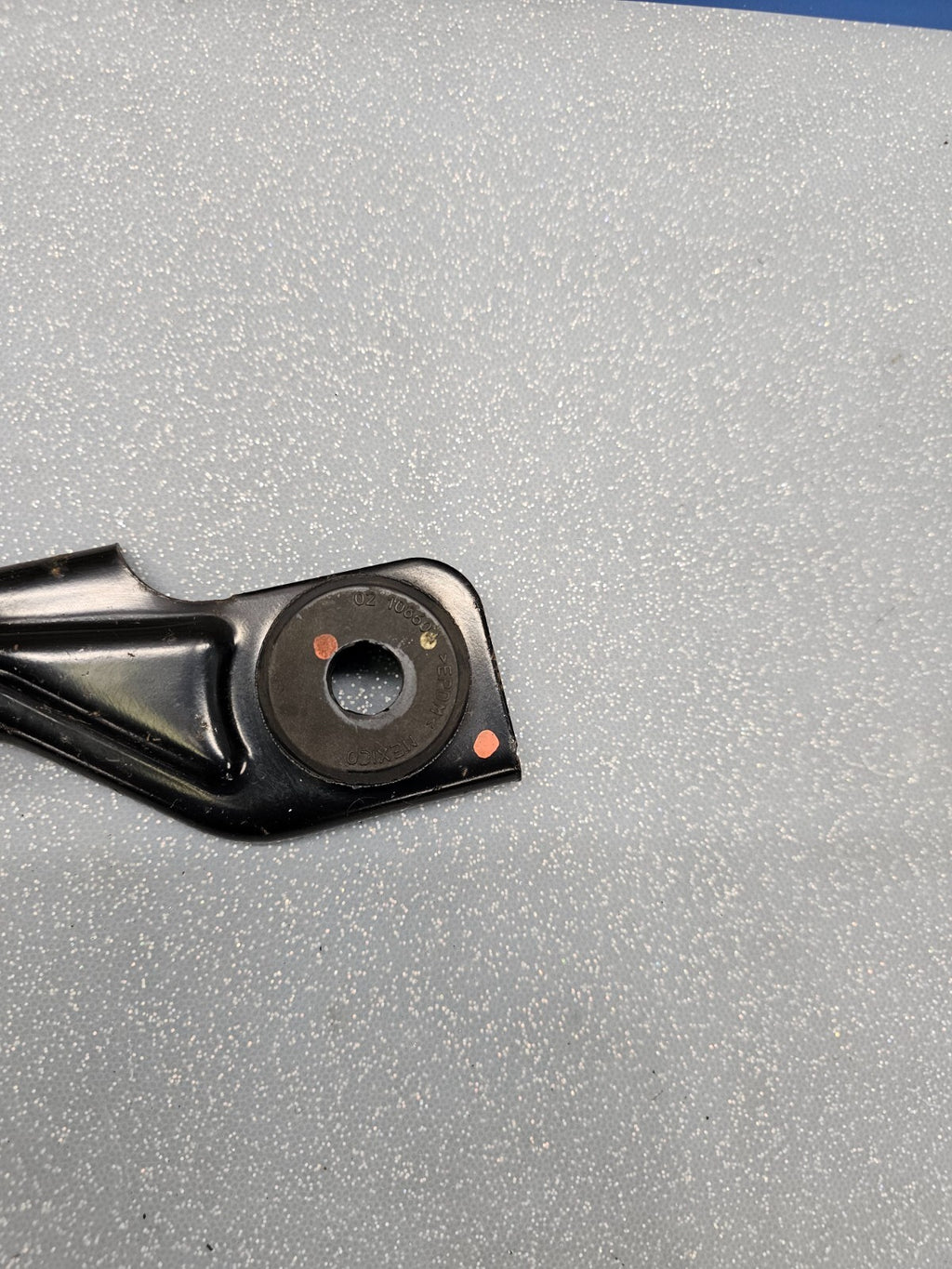 09-17Traverse GMC Acadia Upper Radiator Bracket Left Right Support OEM