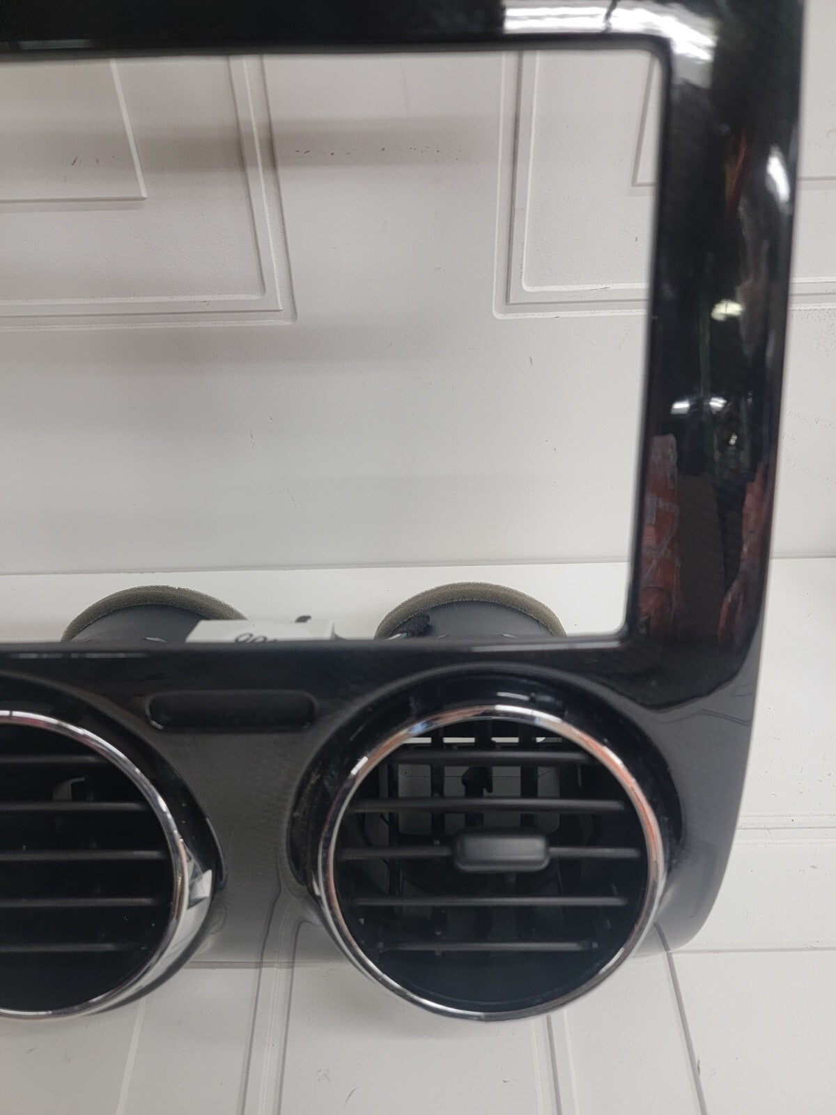 08-09 Ford Taurus X Center Dash Air Vents Radio Climate Control Trim Carbon VT64