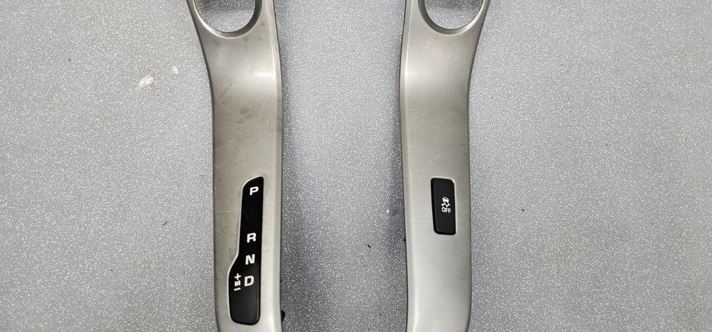 🔥11-15 Chevy Cruze INDICATOR TRANSMISSION GEAR SHIFTER TRIM BEZEL SILVER OEM