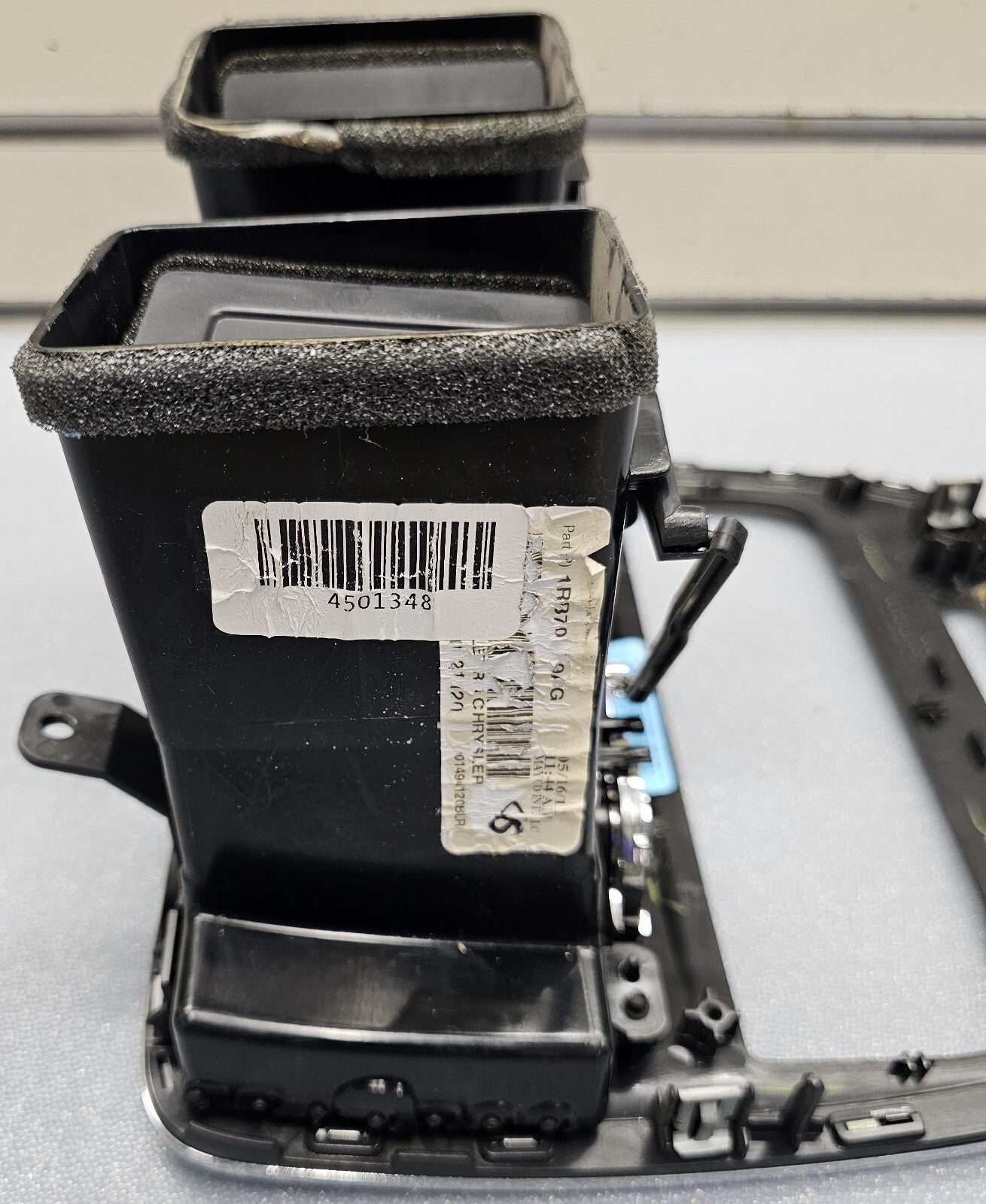 🔥11-16 TOWN COUNTRY GRAND CARAVAN DASH RADIO BEZEL TRIM INSTRUMENT PANEL BLACK