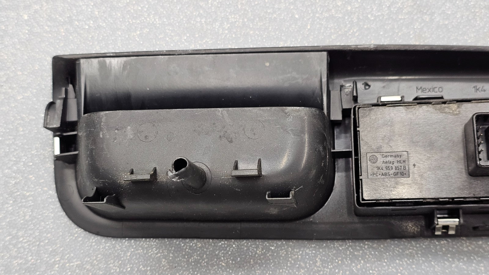 05-10 Passat Golf Jetta Rabbit Left Driver Door Master Power Window Switch Black