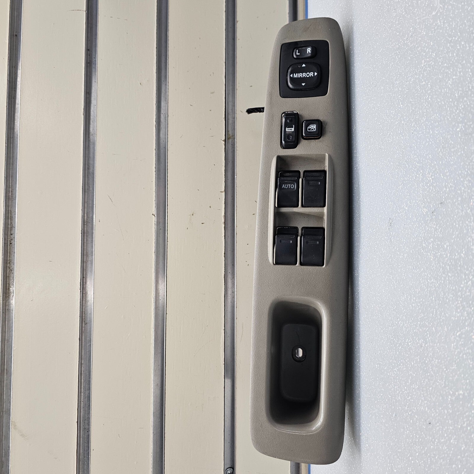 02-06 Toyota Camry Front Left Driver Master Power Window Switch Assembly LT TAN