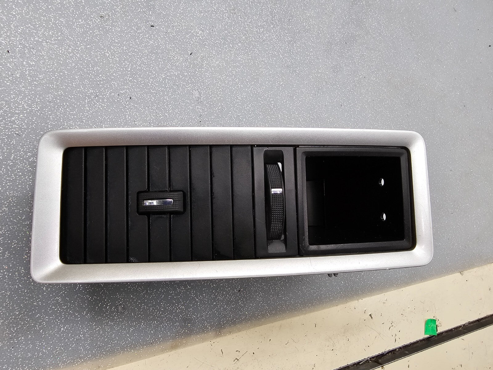 🔥09-12 DODGE RAM A/C DASH LEFT SIDE AIR VENT OUTLET HEADLIGHT SWITCH BEZEL OEM
