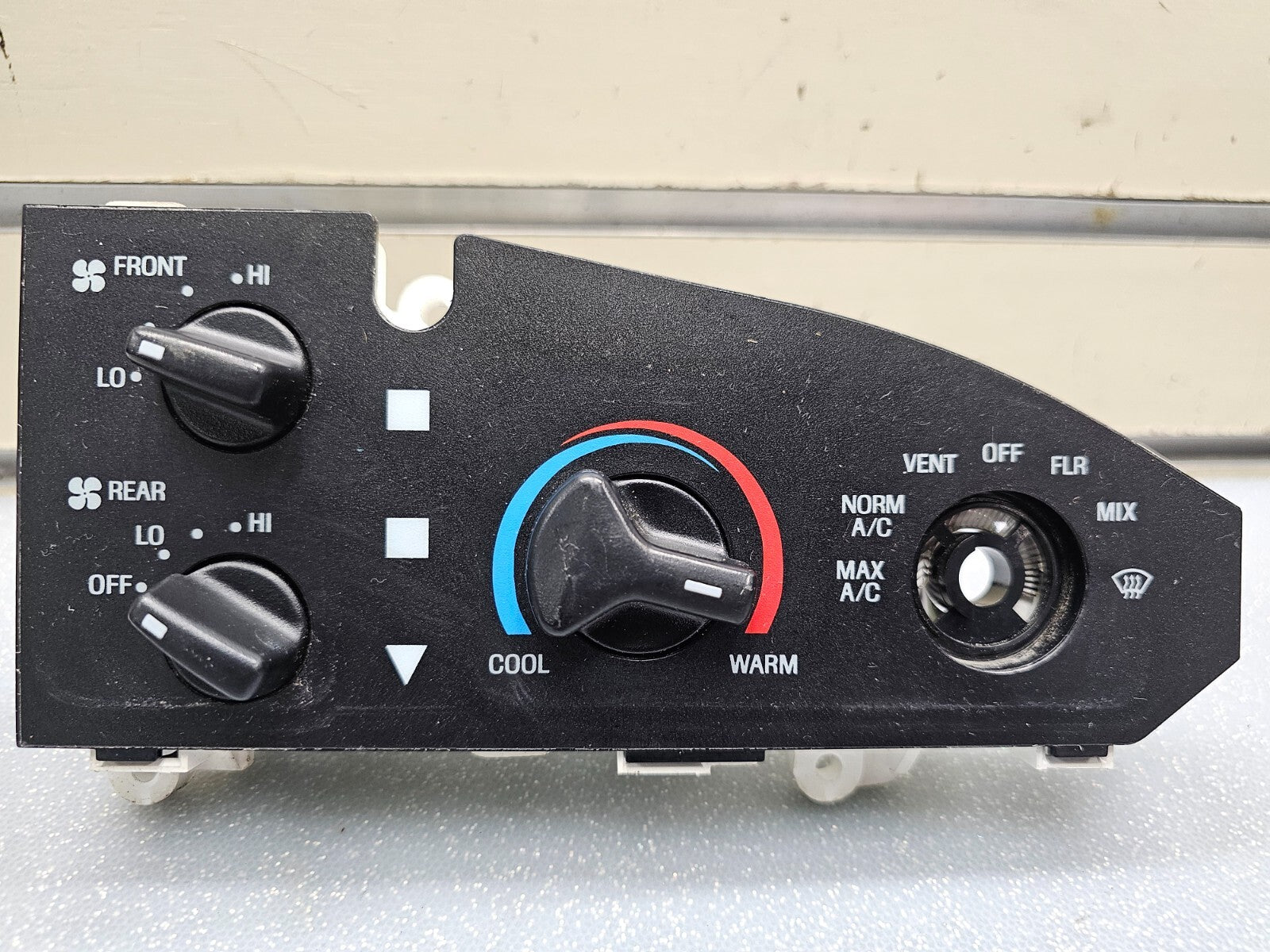 97-03 Ford Econoline E150 Dash AC Heater Temperature Climate Control Conditioner