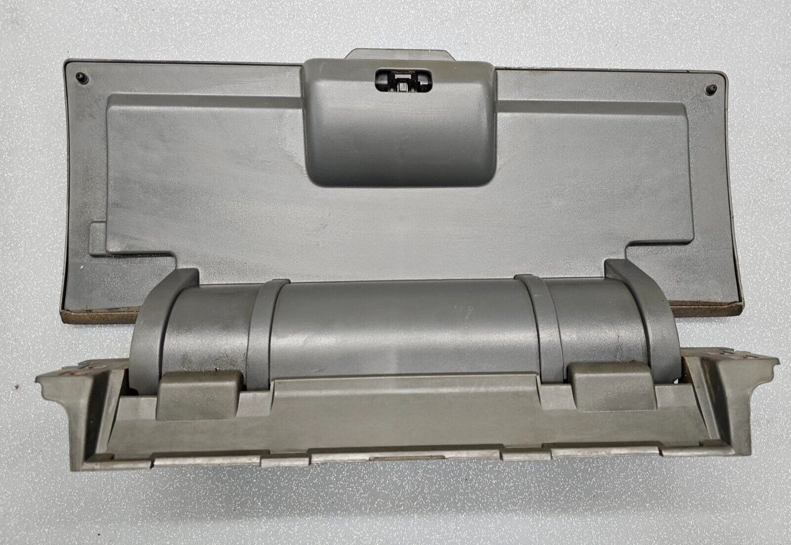 🔥13-18 DODGE RAM LARAMIE UPPER GLOVE BOX STORAGE COMPARTMENT DOOR ASSEMBLY GRAY