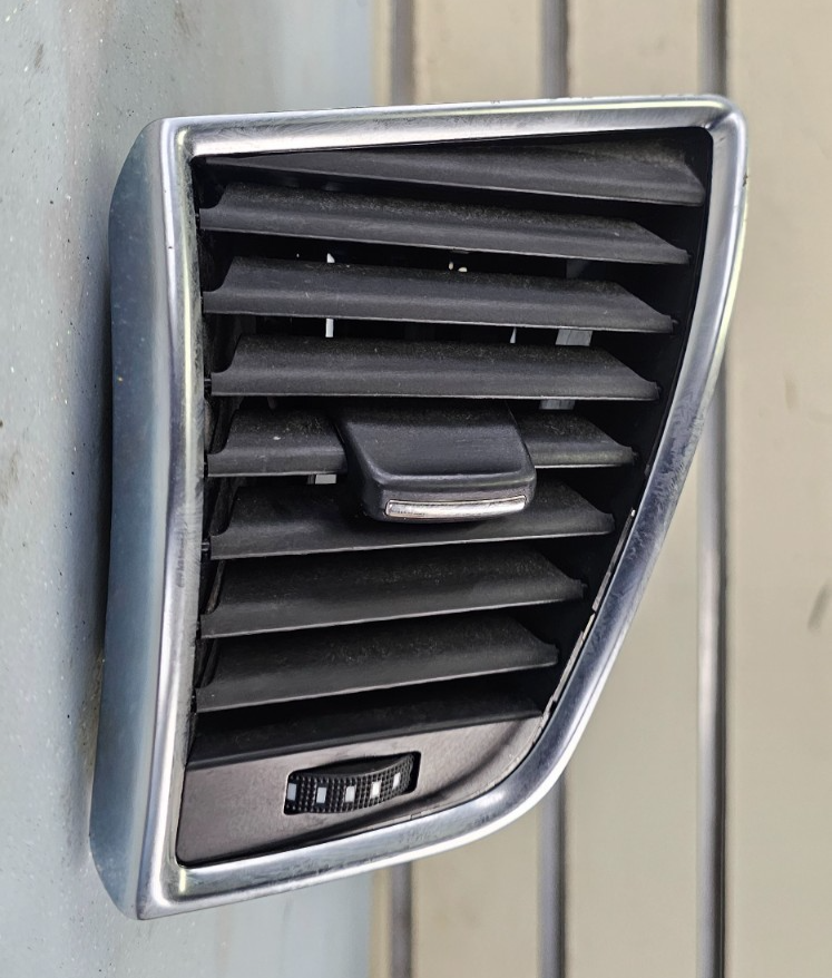 🔥12-17 Audi Q5 SQ5 Right Passenger Side Dashboard Air Vent Grill Trim SILVER