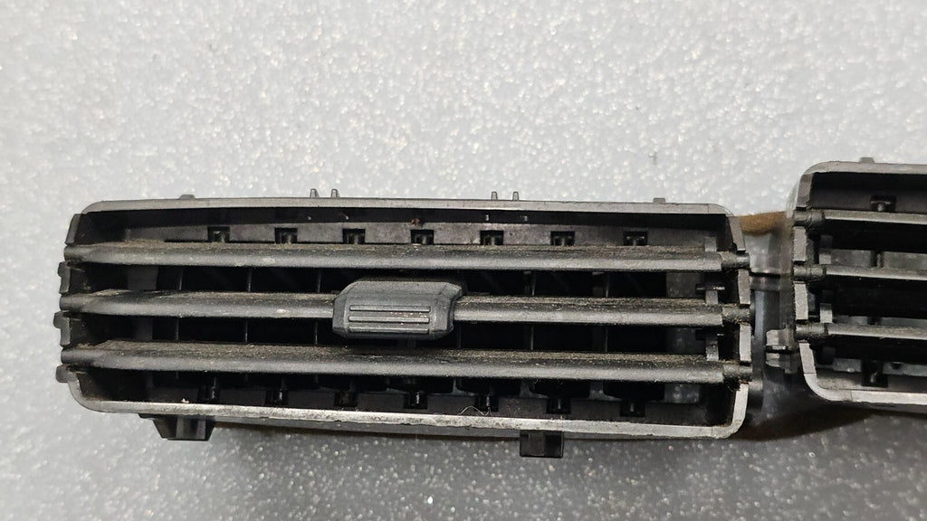 🔥08-11 Ford Focus Front Upper Center Dash Dual Air Vent Bezel Trim Panel Black