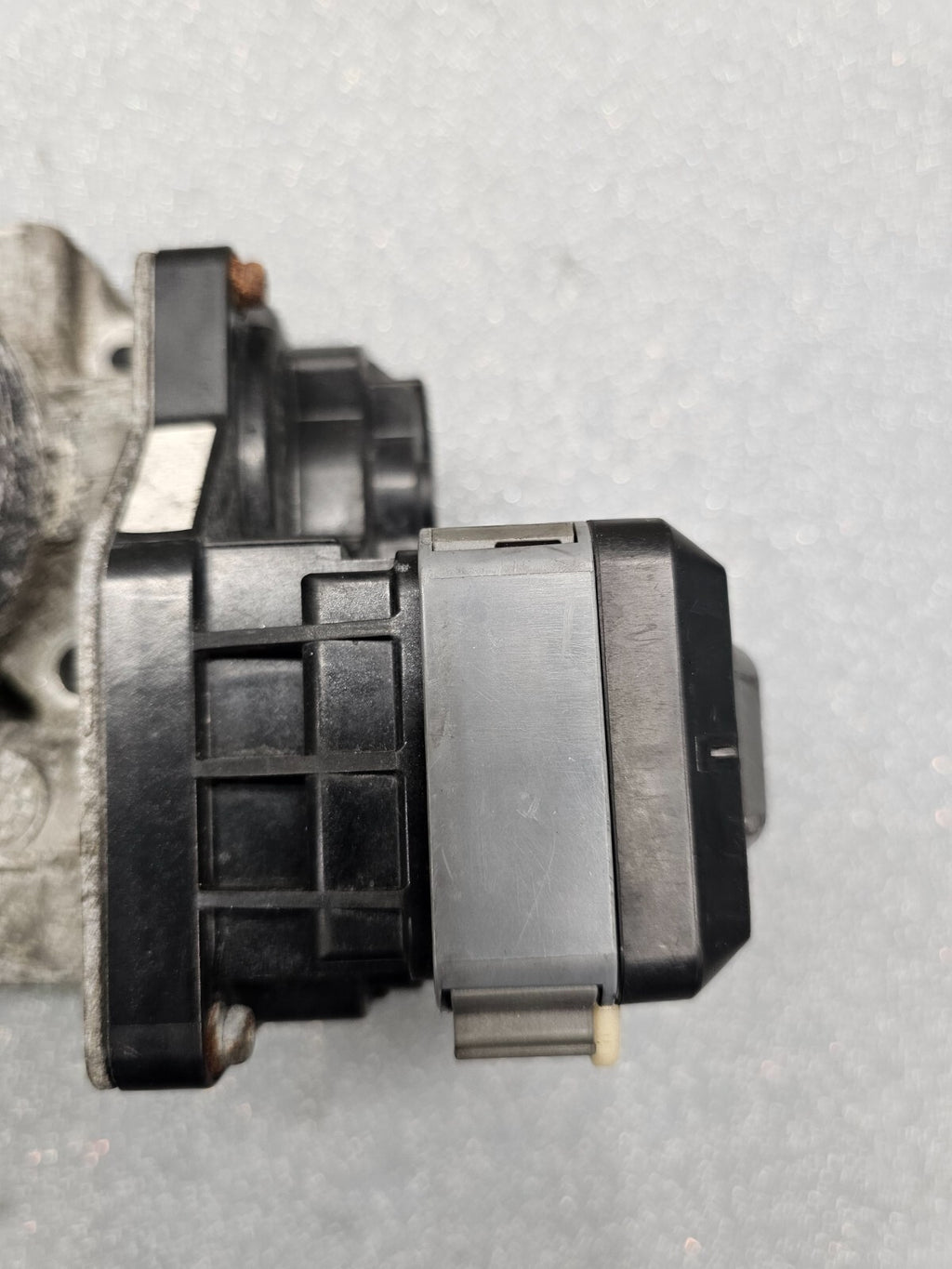 05-08 Pontiac Grand Prix 05-09 Buick LaCrosse Throttle Body Valve Fuel Injection