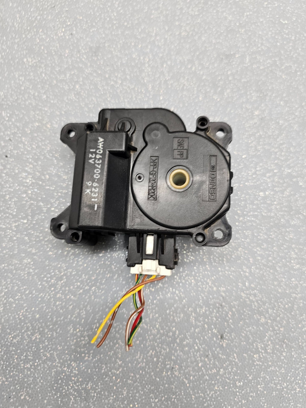 🔥04-12 MITSUBISHI GALANT DENSO AC HEATER BLEND DOOR FLAP CONTROL ACTUATOR OEM