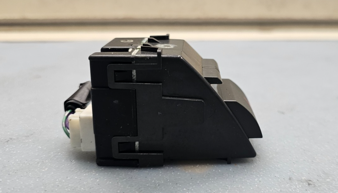 🔥07-11 Camry Center Dash Emergency Hazard Light Warning Switch Assembly Black