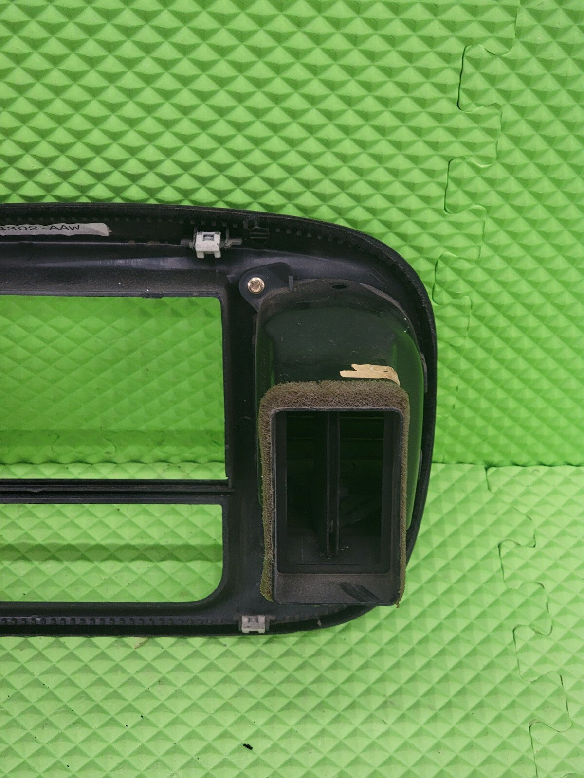 🔥97-03 Ford F150 Center Dash Radio Climate BEZEL Trim Panel Line Light Tan B1
