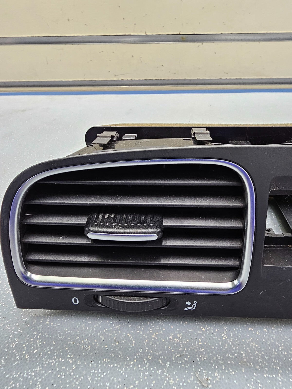 🔥10-14 Volkswagen Golf Front Center Dash AC Air Vent Heater Filter Conditioner