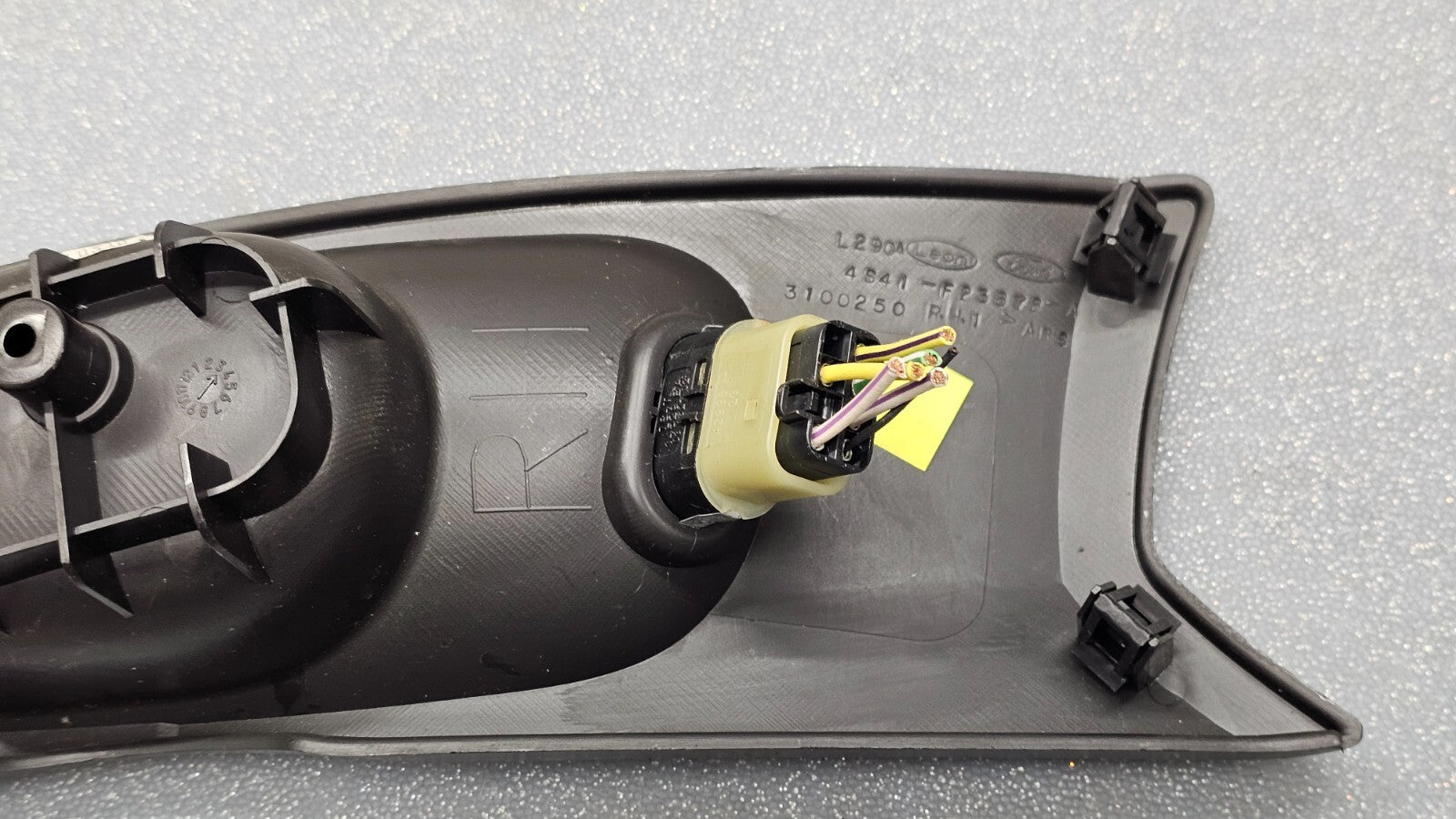 🔥00-07 Ford Focus Front Right Passenger Door Window Control Switch Lock Black