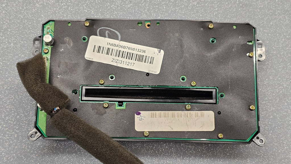 🔥04-07 NISSAN TITAN ARMADA FRONT DASH RADIO DASH PANEL TRIM CLIMATE CONTROL