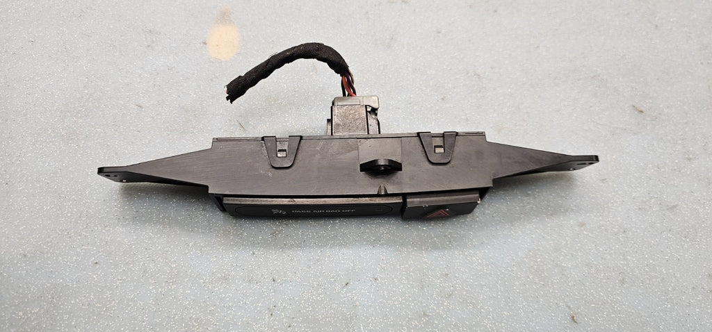 🔥01-07 CARAVAN Grand Caravan Town & Country  warning HAZARD LIGHT SWITCH BLACK