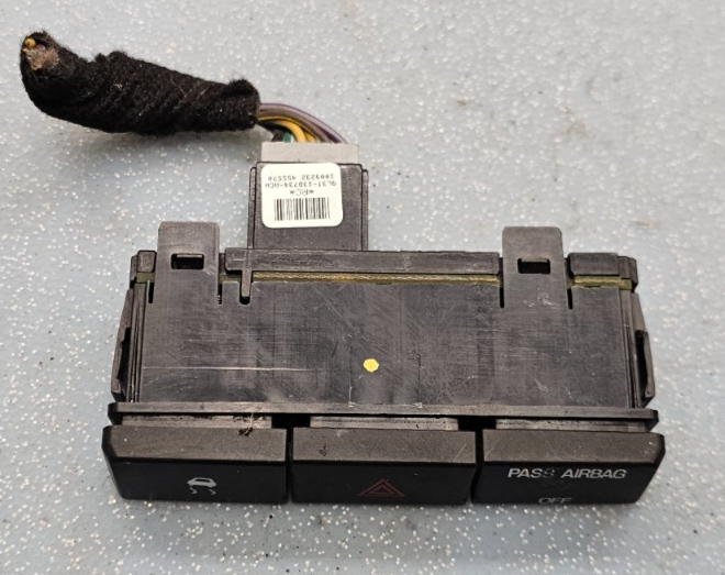 09-12 Ford F150 Dash TCS Traction Hazard Passenger Bag Off Flasher Light Switch