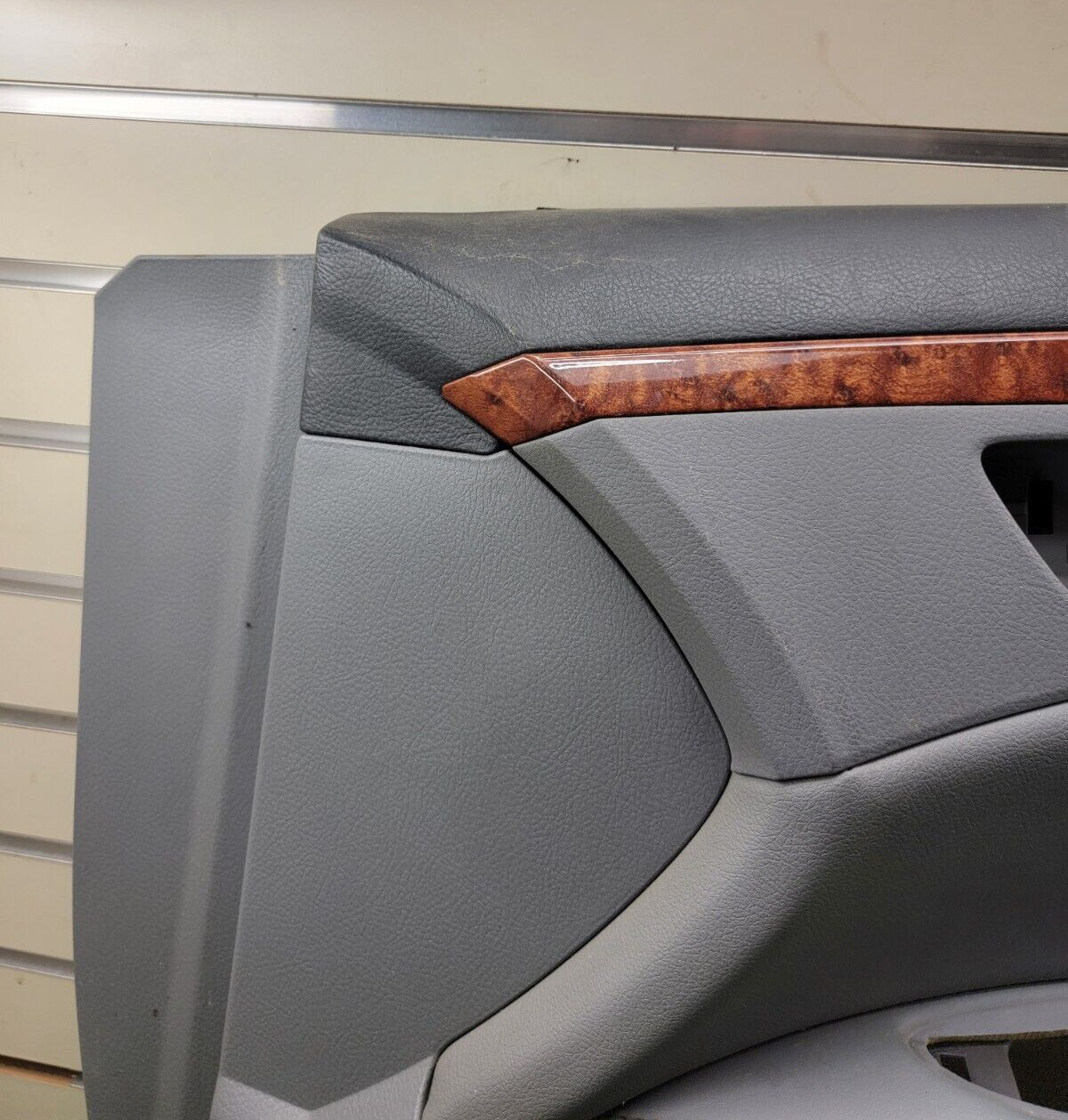 🔥2005-2012 Toyota Avalon LMTD Front Door Trim Panel RH Right Passenger Gray