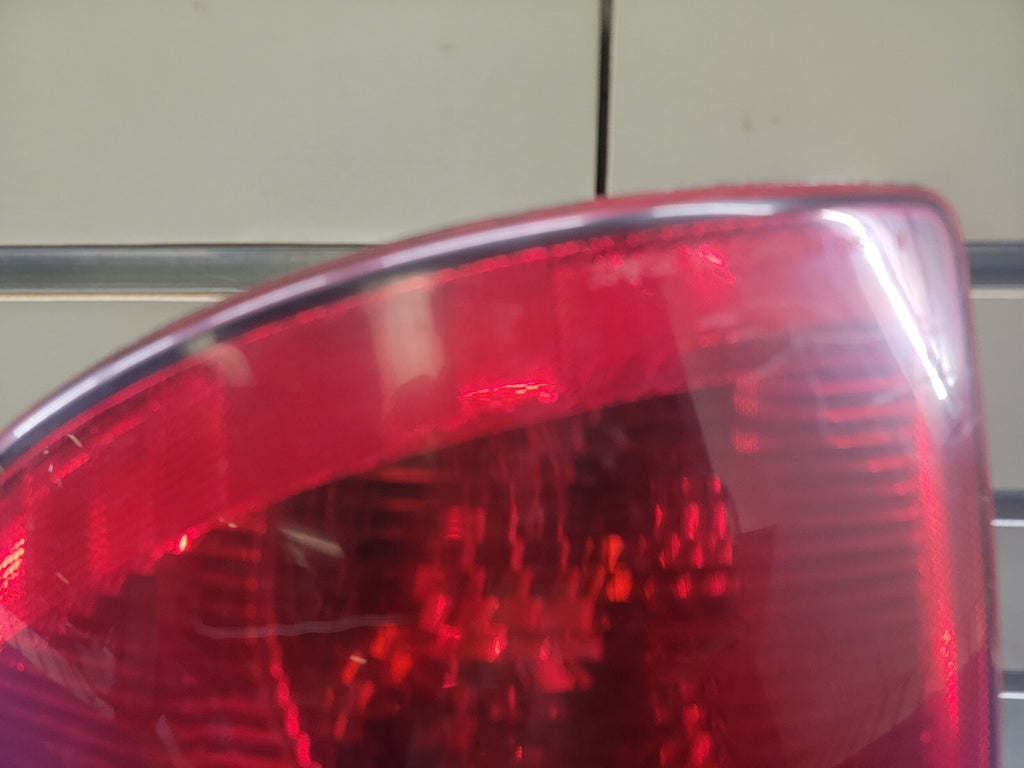 🔥2004-2007 Dodge Caravan RIGHT Tail Light Fits  OEM
