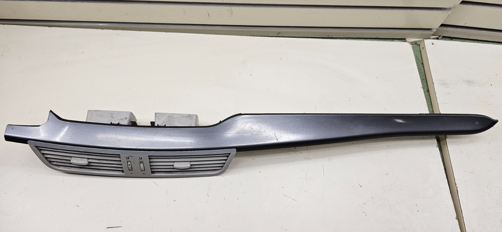 🔥09-14 Volkswagen Routan Dash Front Center Trim Bezel Panel Air Vent Silver OEM