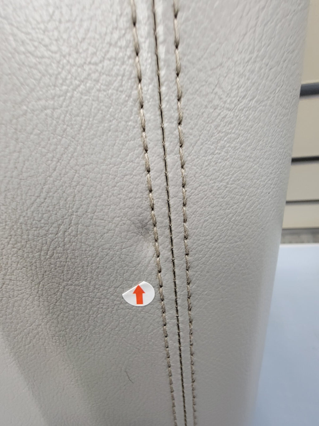 🔥03-06 Lincoln Navigator Center Console Lid Armrest Dove Leather Light Gray L18