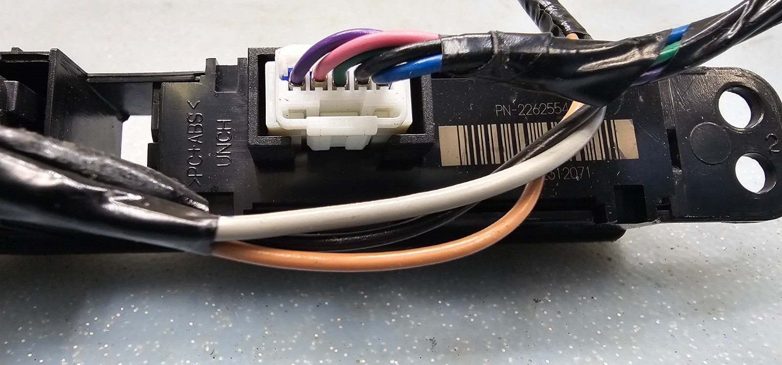 09-12 Chevrolet Traverse Center Dash Panel Hazard Control Switch Unit OEM SW55