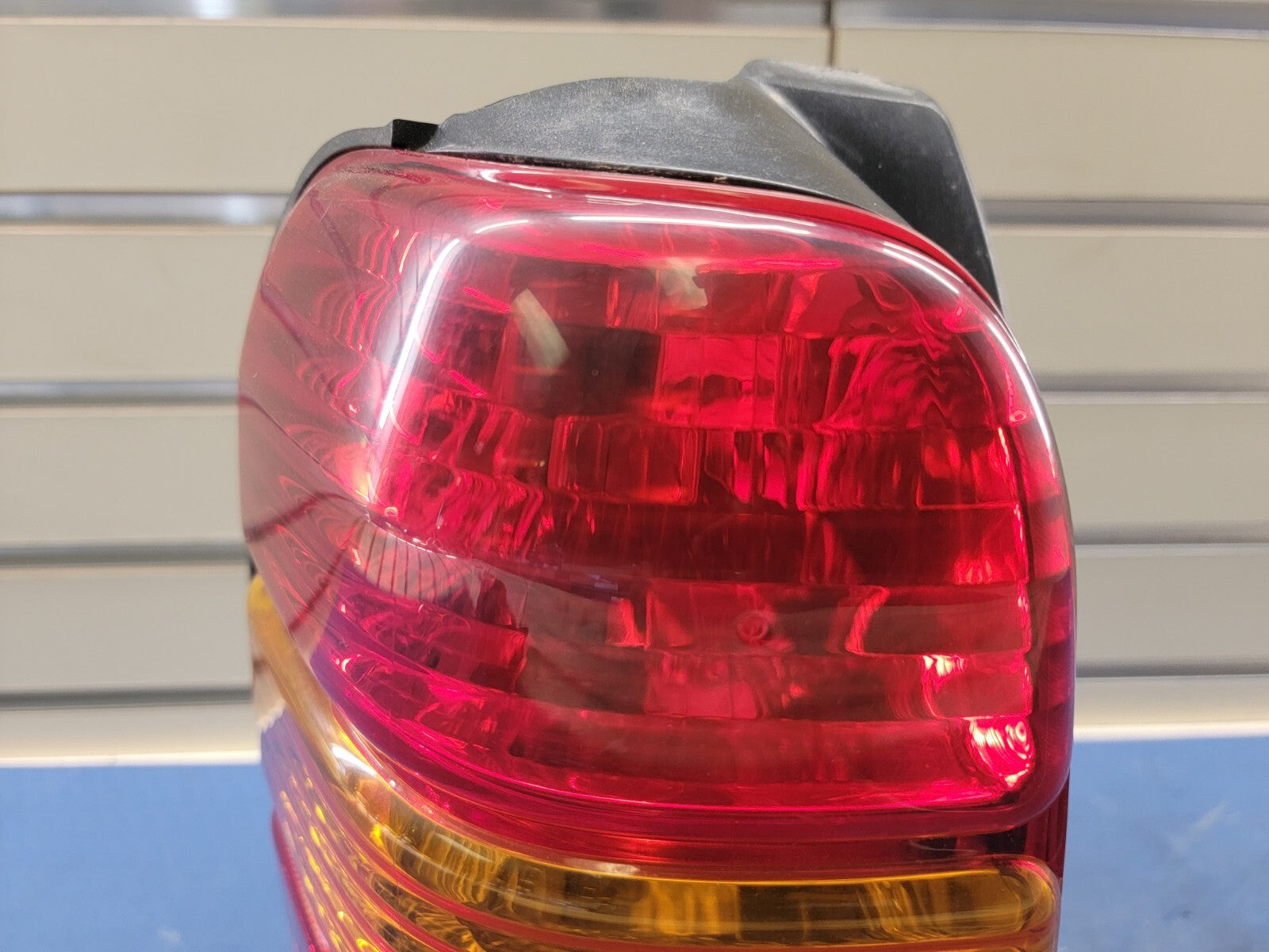 🔥2001-2007 Ford Escape left driver Side Tail Lamp OEM 6L8Z-13404-DA