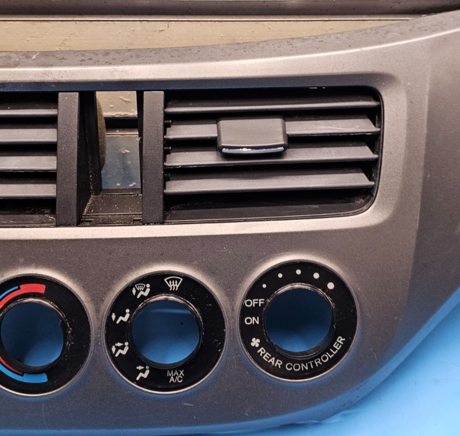 🔥05-10 Honda Odyssey Center Dash Radio Climate Control Bezel Trim Panel Silver