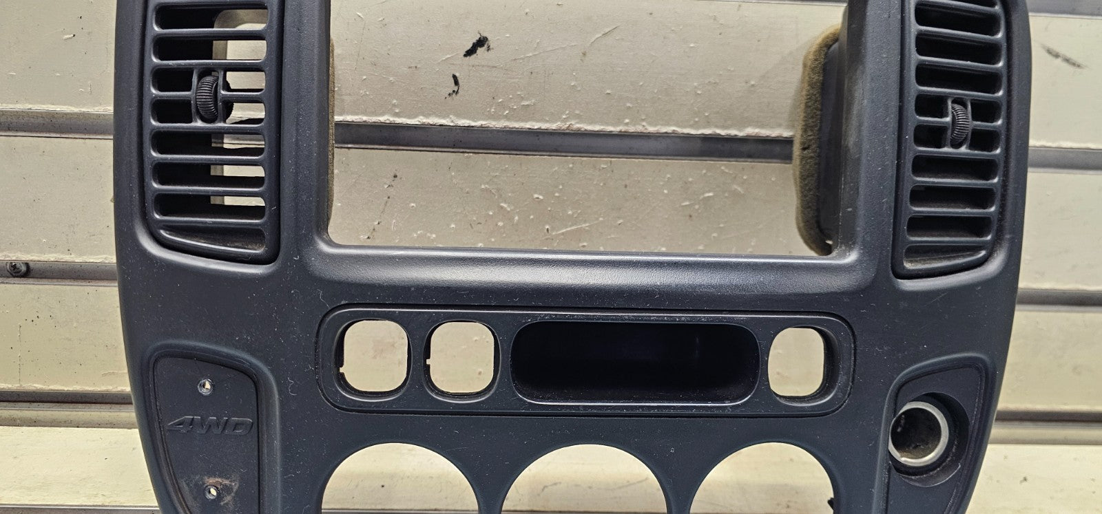 🔥01-07 FORD ESCAPE CENTER DASH RADIO A/C CLIMATE TRIM BEZEL BLACK OEM