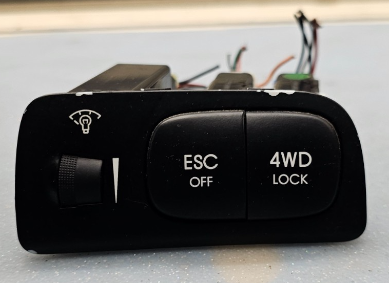 🔥2004-2010 KIA Sportage Control Switch Lock Switch Button OEM