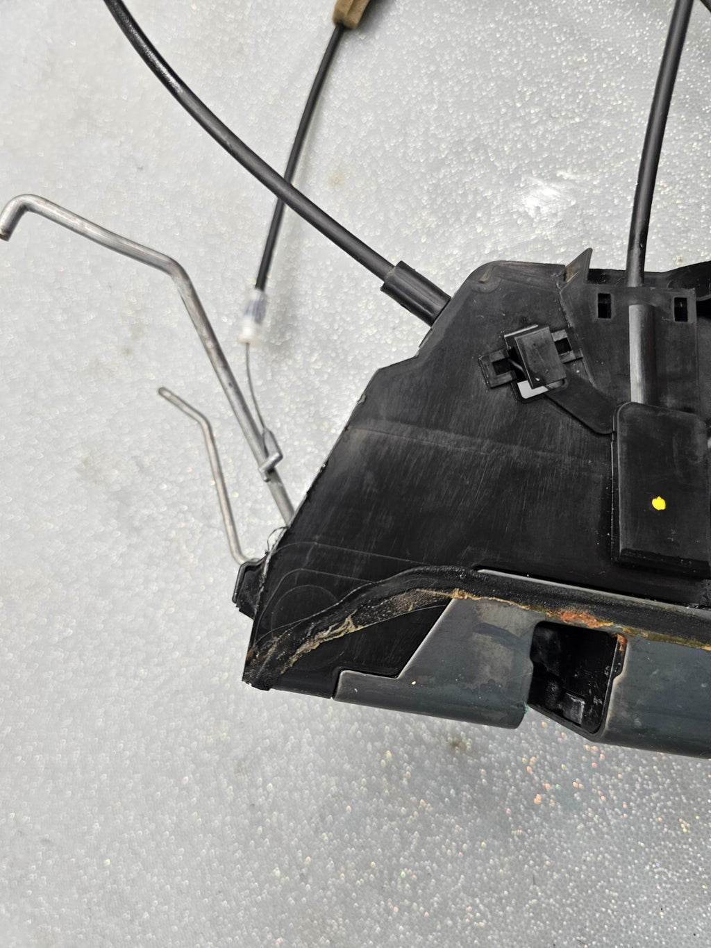 🔥2004 -2006 Mazda 3 Door Power Lock Latch Actuator w/ cables Front Left Driver