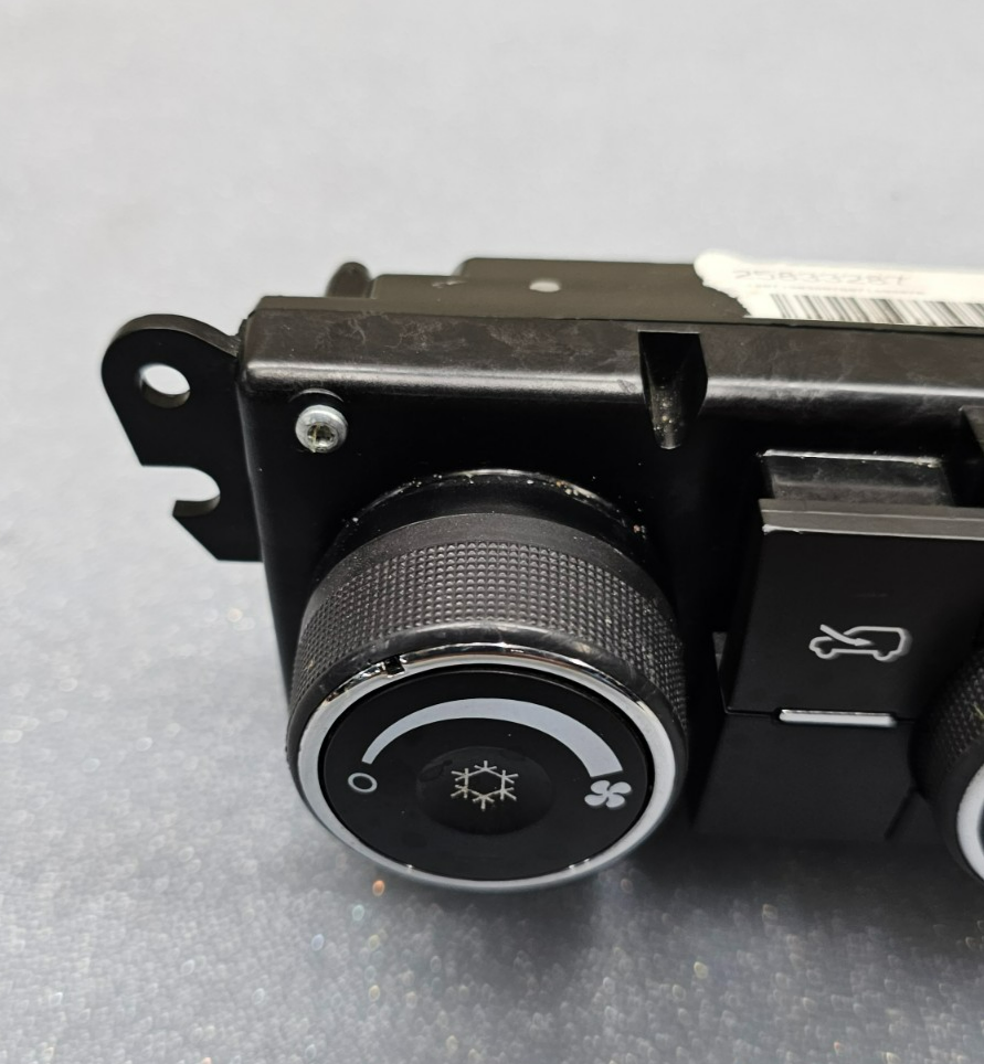 🔥07-09 CHEVY EQUINOX DASH CENTER AC HEATER CLIMATE TEMPERATURE CONTROL UNIT OEM
