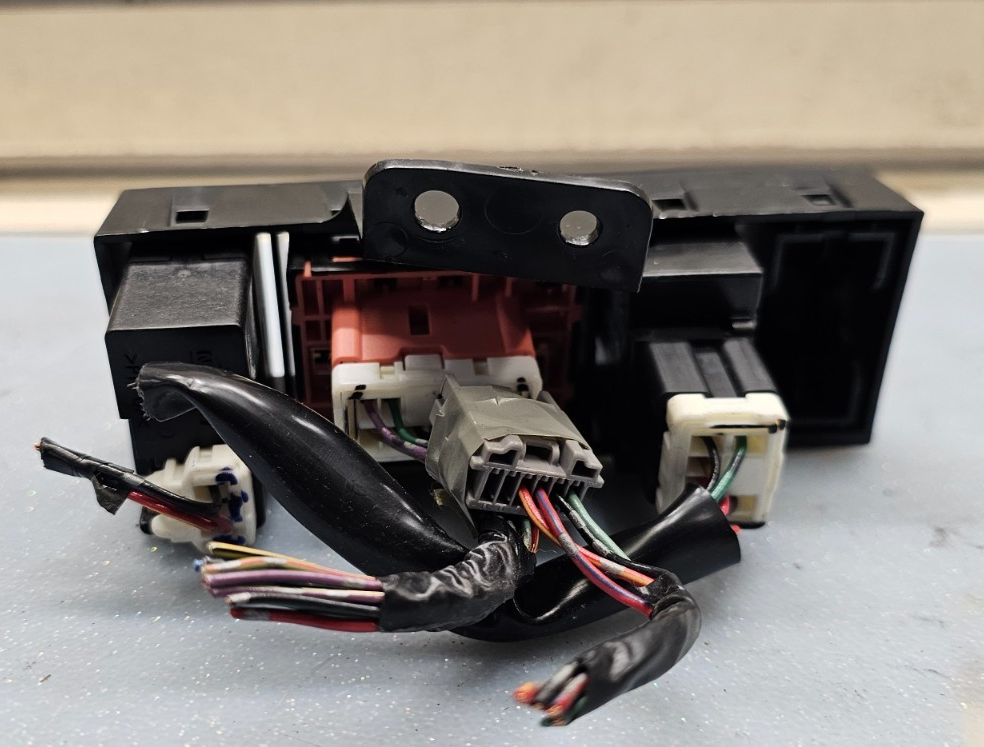 🔥2004-2008 NISSAN MAXIMA Dimmer Mirrors Parking sensor TCS Switches OEM
