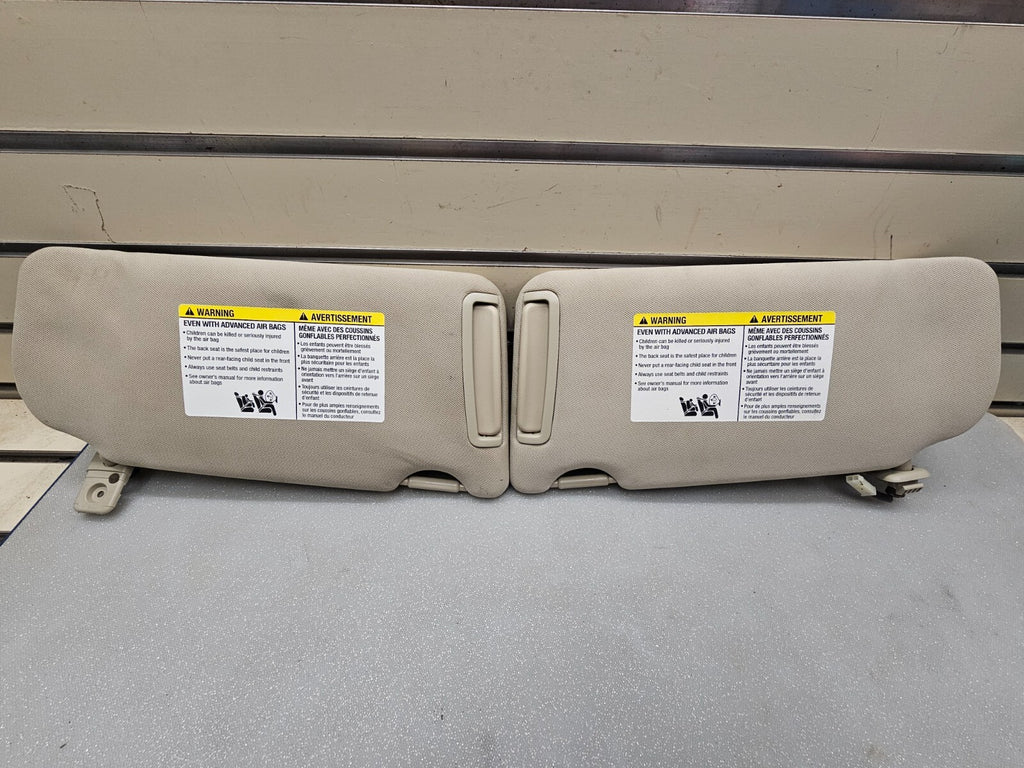 🔥2007-2012 Nissan Altima Sun Visor driver and passenger set gray - lighted OEM