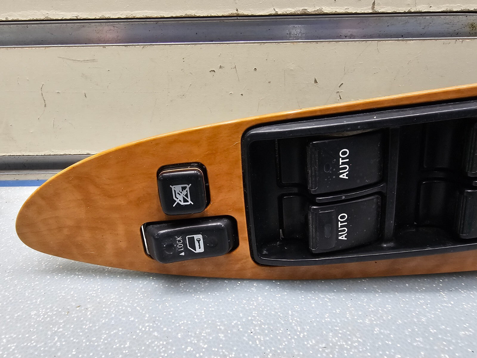 🔥05-09 Toyota Avalon Left Driver Door Master Power Window Switch Assembly Wood